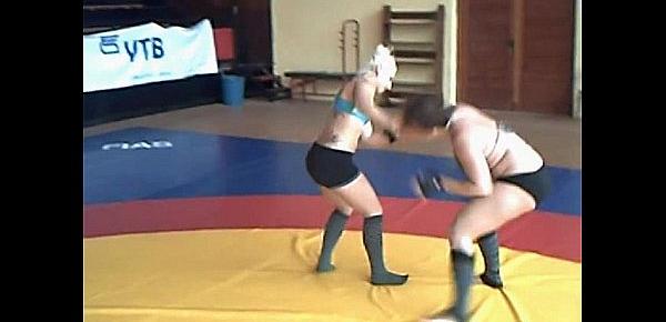  woman wrestling and catfight Lidya vs Ioana final